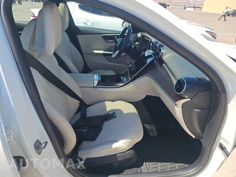 2025 Mercedes-Benz C 300 4MATIC - miniatura 8