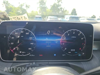 2025 Mercedes-Benz C 300 4MATIC - miniatura 12