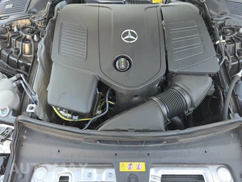 2025 Mercedes-Benz C 300 - miniatura 15