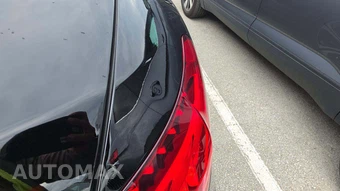 2025 Mercedes-Benz C 300 - miniatura 19