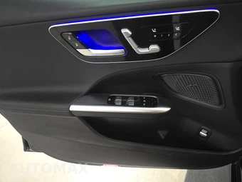 2025 Mercedes-Benz C 300 - miniatura 9
