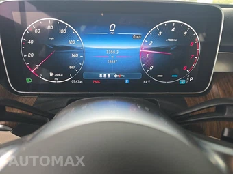 2025 Mercedes-Benz C 300 – miniatura 12