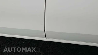 2025 Mercedes-Benz C 300 – miniatura 25