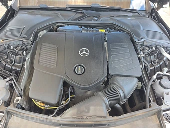 2025 Mercedes-Benz C 300 - miniatura 15