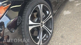 2025 Mercedes-Benz C 300 – miniatura 23