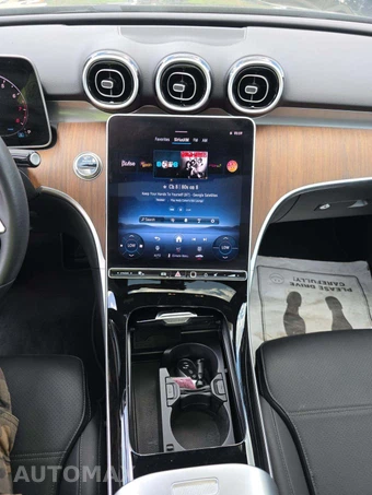 2025 Mercedes-Benz C 300 – miniatura 10