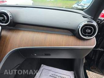 2025 Mercedes-Benz C 300 – miniatura 19