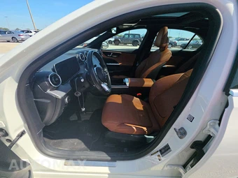 2025 Mercedes-Benz C 300 - miniatura 13