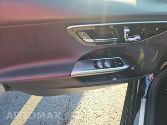 2025 Mercedes-Benz C 300 - miniatura 15