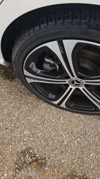 2025 Mercedes-Benz C 300 - miniatura 20