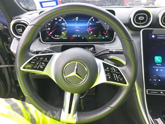 2025 Mercedes-Benz C 300 - miniatura 16
