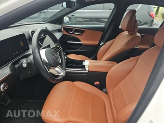 2025 Mercedes-Benz C 300 – miniatura 12