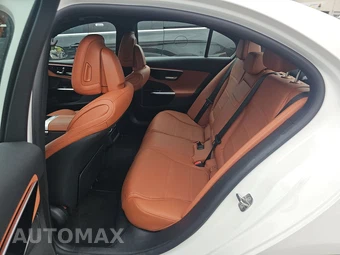 2025 Mercedes-Benz C 300 – miniatura 18