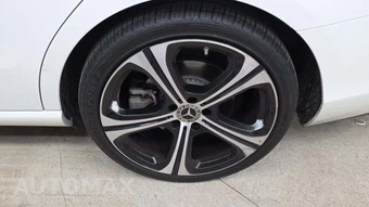 2025 Mercedes-Benz C 300 – miniatura 26