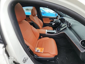 2025 Mercedes-Benz C 300 - miniatura 14