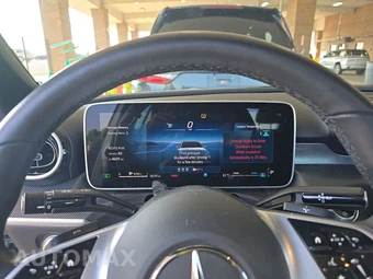 2025 Mercedes-Benz C 300 - miniatura 12