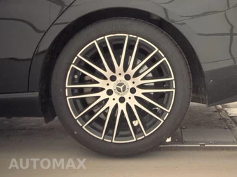 2025 Mercedes-Benz C 300 – miniatura 12