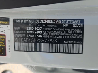 2025 Mercedes-Benz C 300 - miniatura 14