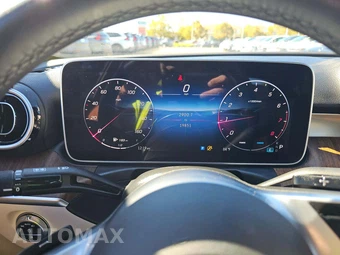 2025 Mercedes-Benz C 300 - miniatura 6