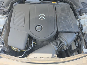 2025 Mercedes-Benz C 300 - miniatura 15