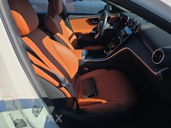 2025 Mercedes-Benz C 300 - miniatura 8