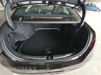 2025 Mercedes-Benz C 300 - miniatura 11