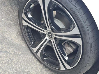 2025 Mercedes-Benz C 300 - miniatura 22