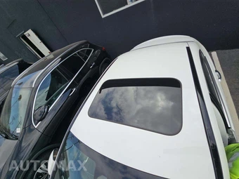 2025 Mercedes-Benz C 300 - miniatura 9