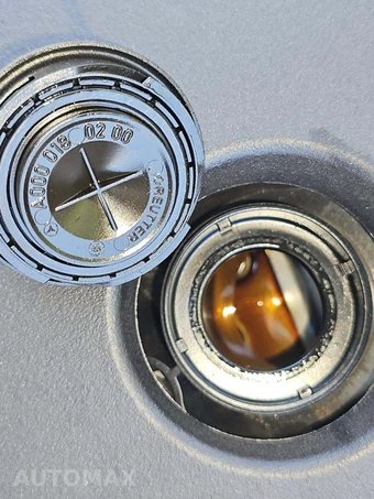 2025 Mercedes-Benz C 300 - miniatura 27