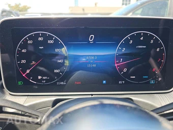 2025 Mercedes-Benz C 300 - miniatura 9