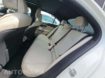 2025 Mercedes-Benz C 300 - miniatura 10