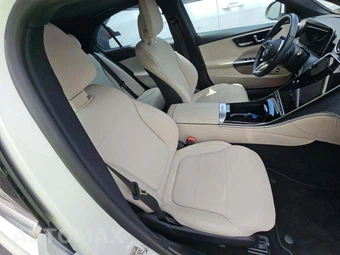 2025 Mercedes-Benz C 300 - miniatura 15