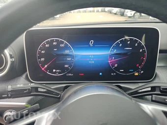 2025 Mercedes-Benz C 300 - miniatura 12