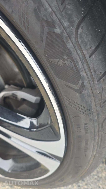 2025 Mercedes-Benz C 300 - miniatura 22