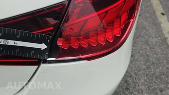 2025 Mercedes-Benz C 300 - miniatura 24