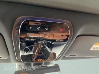 2025 Mercedes-Benz C 300 - miniatura 8