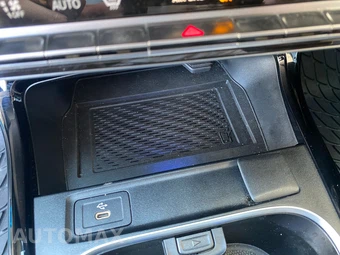 2025 Mercedes-Benz CLA 250 - miniatura 28