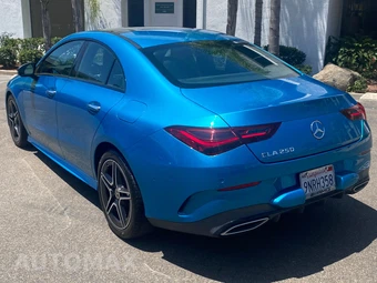 2025 Mercedes-Benz CLA 250 - miniatura 3