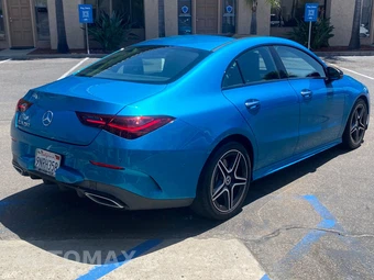 2025 Mercedes-Benz CLA 250 - miniatura 5