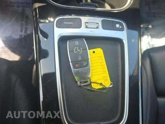 2025 Mercedes-Benz CLA 250 - miniatura 8