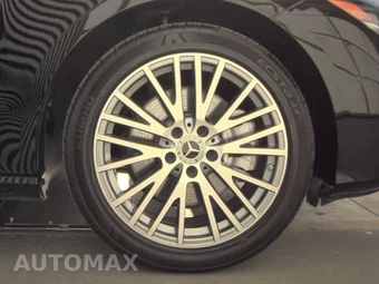2025 Mercedes-Benz CLA 250 - miniatura 10