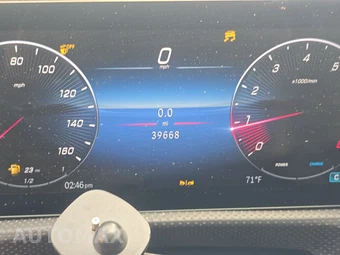 2025 Mercedes-Benz CLA 250 - miniatura 12