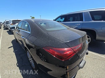 2025 Mercedes-Benz CLA 250 - miniatura 6