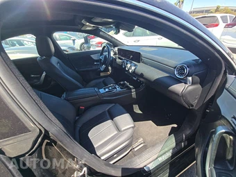 2025 Mercedes-Benz CLA 250 - miniatura 8