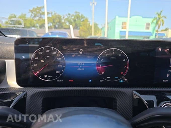2025 Mercedes-Benz CLA 250 - miniatura 9