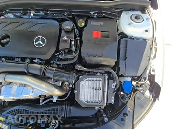 2025 Mercedes-Benz CLA 250 - miniatura 22