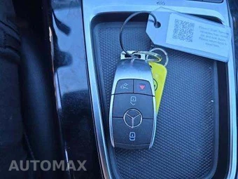 2025 Mercedes-Benz CLA 250 - miniatura 9