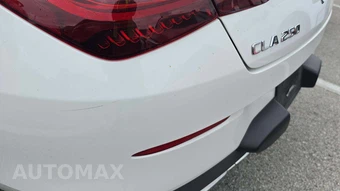 2025 Mercedes-Benz CLA 250 - miniatura 20