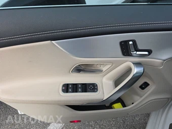 2025 Mercedes-Benz CLA 250 - miniatura 9