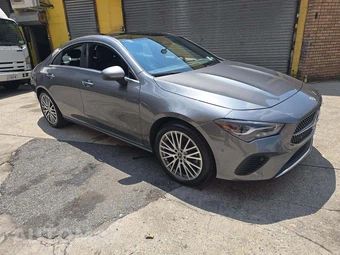 2025 Mercedes-Benz CLA 250 - miniatura 4